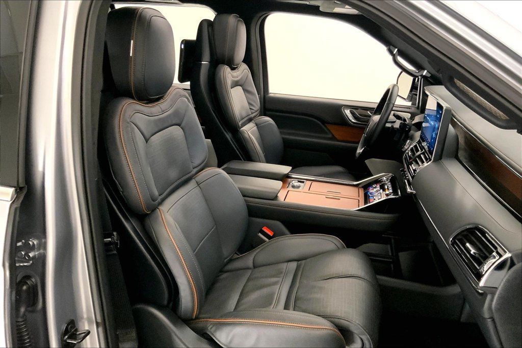Used 2023 Lincoln Navigator L Black Label AWD/4WD image 6