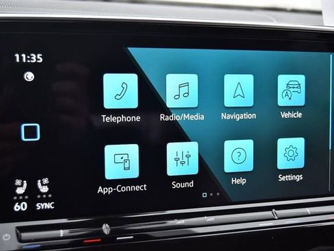 New 2026 Volkswagen Atlas SE image 14