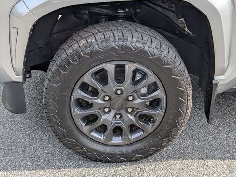 Used 2025 Toyota Tacoma SR5 RWD image 13