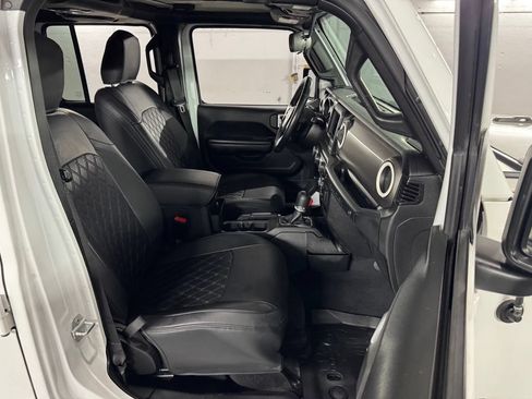 Used 2021 Jeep Wrangler Unlimited Sport AWD/4WD image 43