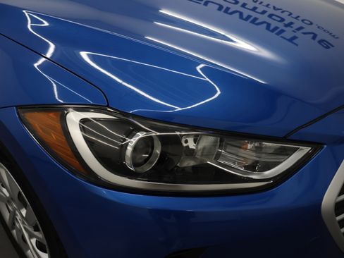 Used 2018 Hyundai Elantra SE FWD image 22