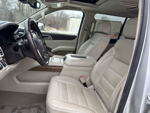Used 2020 GMC Yukon XL Denali w/ Denali Ultimate Package image 15