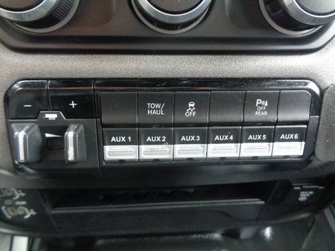 Used 2022 RAM 2500 Tradesman AWD/4WD image 17
