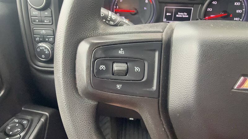 Used 2019 Chevrolet Silverado 1500 Custom w/ Custom Value Package AWD/4WD image 22