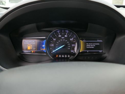 Used 2019 Ford Explorer XLT w/ Equipment Group 202A FWD image 18