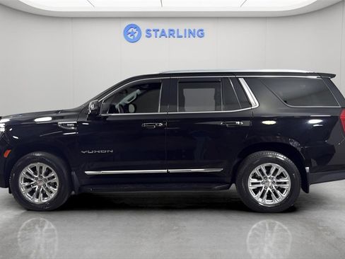 Certified 2022 GMC Yukon SLT w/ SLT Premium Package image 3