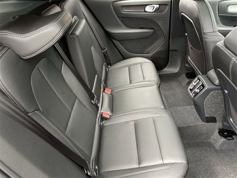 New 2025 Volvo XC40 B5 Core w/ Protection Package Premier image 14