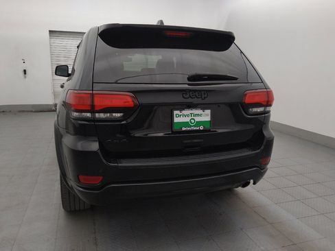 Used 2020 Jeep Grand Cherokee Altitude AWD/4WD image 6