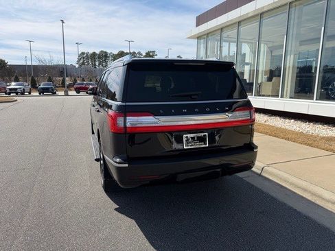 Certified 2019 Lincoln Navigator Select image 7