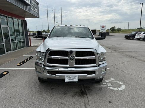 Used 2018 RAM 3500 Tradesman w/ Chrome Appearance Group AWD/4WD image 10