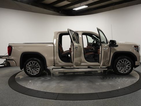 New 2026 GMC Sierra 1500 Denali Ultimate image 13