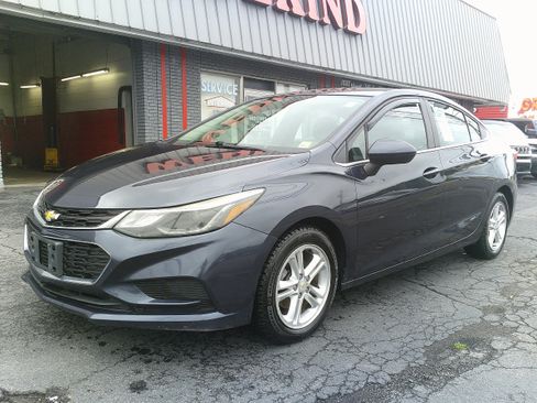 Used 2016 Chevrolet Cruze LT FWD image 10