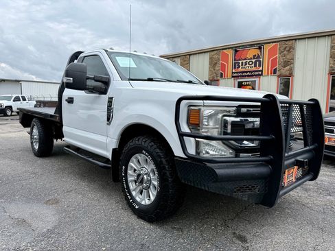 Used 2021 Ford F350 XLT RWD image 1