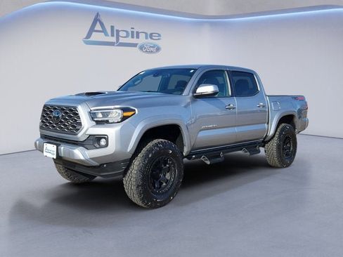 Used 2022 Toyota Tacoma SR image 1