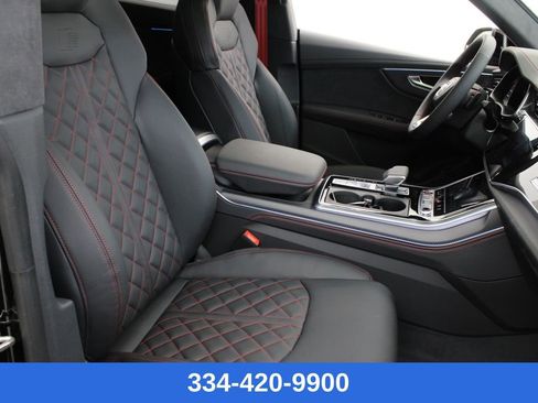 New 2026 Audi SQ8 Prestige image 24