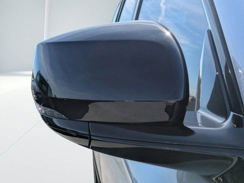 New 2025 Jeep Grand Cherokee L Laredo RWD image 10