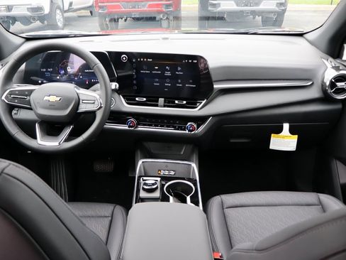 New 2026 Chevrolet Equinox LT w/ Convenience Package II image 21