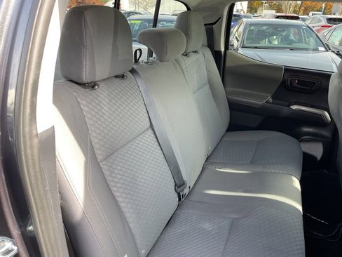 Certified 2022 Toyota Tacoma SR5 image 14