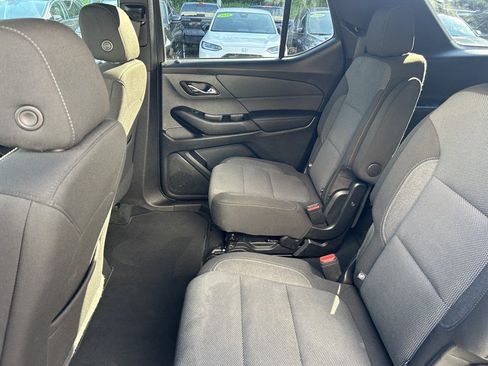 Used 2023 Chevrolet Traverse LT AWD/4WD image 24