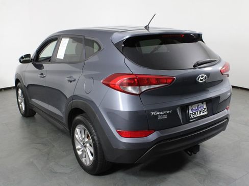 Used 2018 Hyundai Tucson SE AWD/4WD image 3