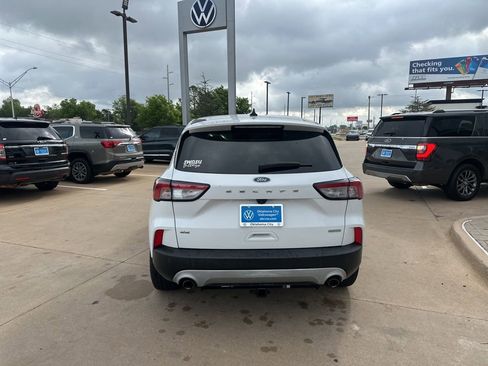 Used 2020 Ford Escape SE FWD image 6