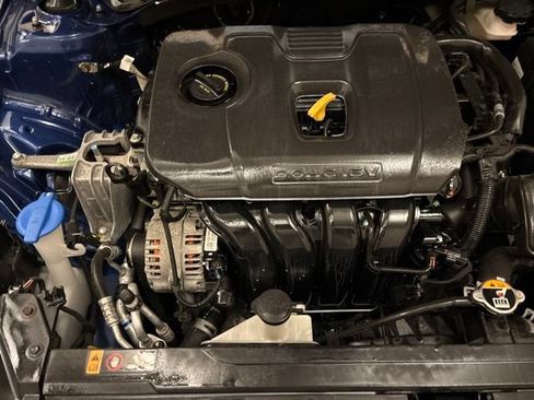 Certified 2023 Kia Forte LXS FWD image 22