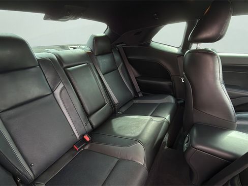 Used 2023 Dodge Challenger SXT w/ Plus Package image 18