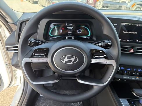 New 2026 Hyundai Elantra Blue image 23