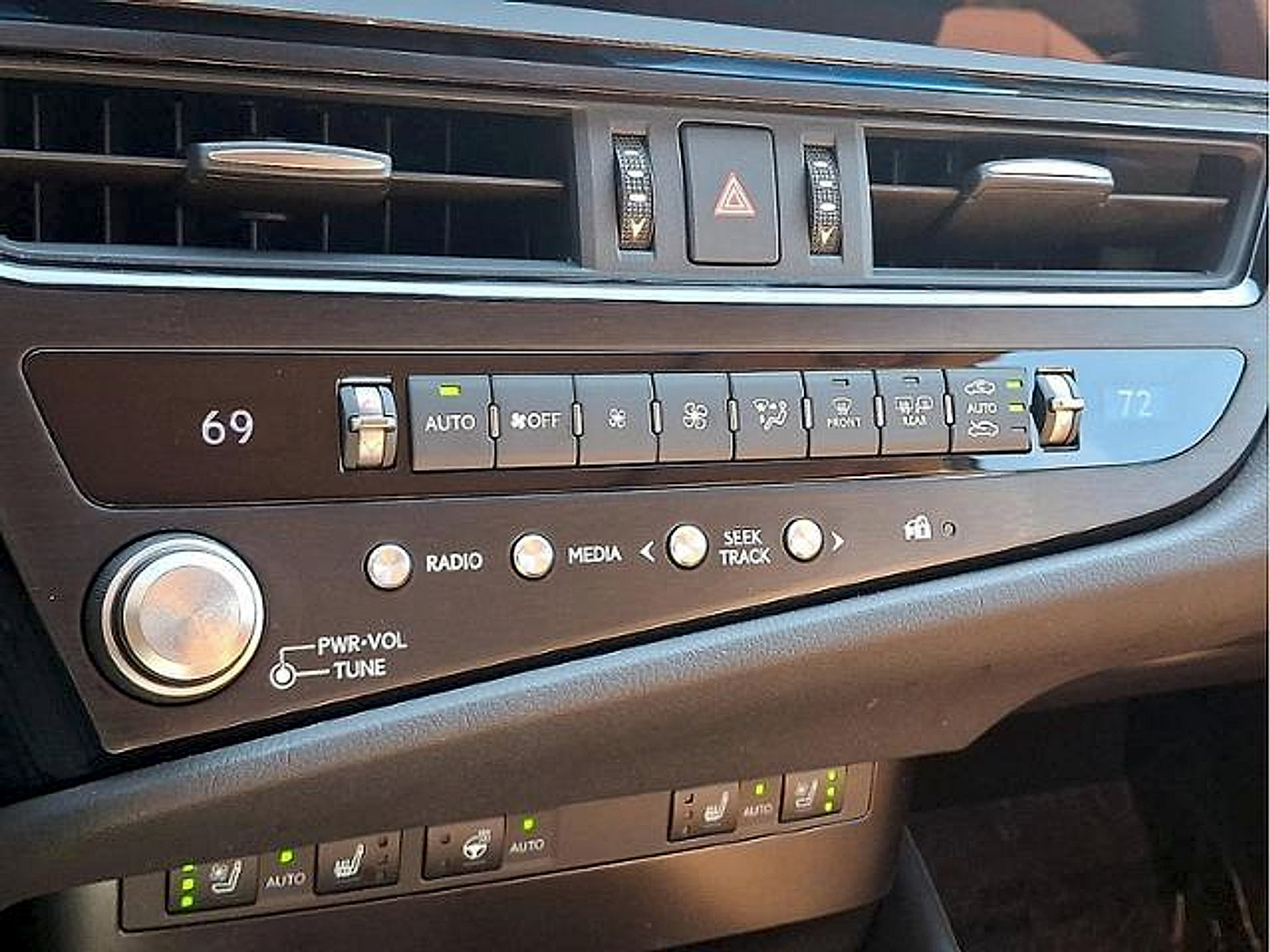 Used 2024 Lexus ES 350 w/ Premium Package FWD image 15