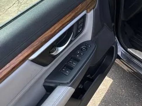 Used 2018 Honda CR-V EX-L image 10