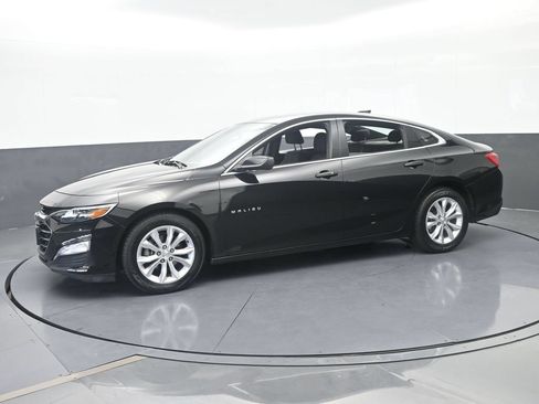 Used 2024 Chevrolet Malibu LT FWD image 2