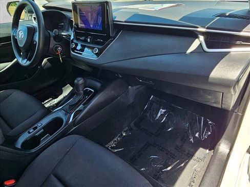 Used 2023 Toyota Corolla LE FWD image 20