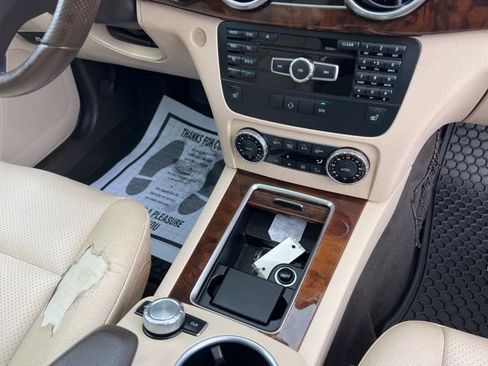 Used 2015 Mercedes-Benz GLK 350 2WD image 35