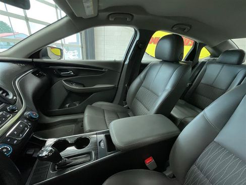 Used 2018 Chevrolet Impala LS FWD image 12