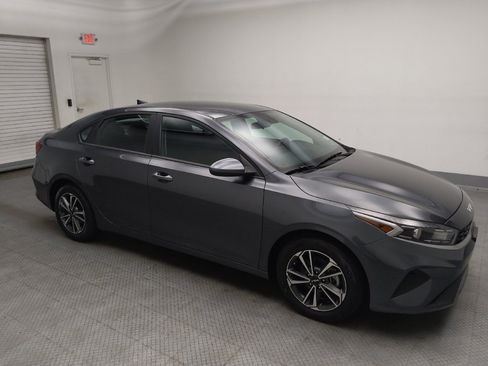 Used 2024 Kia Forte LXS FWD image 11