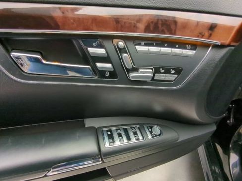 Used 2007 Mercedes-Benz S 550 4MATIC image 27
