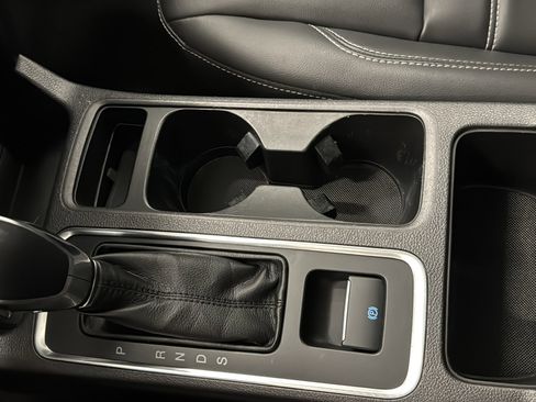 Used 2019 Ford Escape SEL FWD image 19