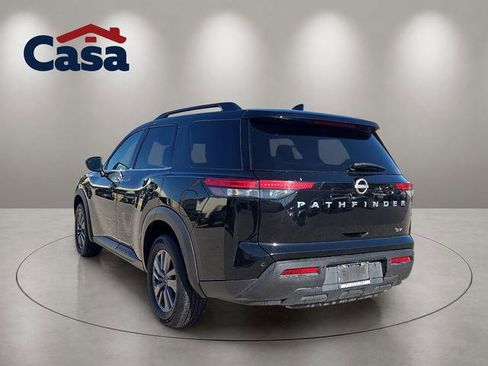 Used 2024 Nissan Pathfinder SV FWD image 2