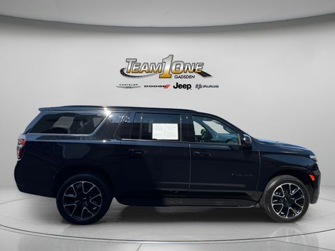 Used 2024 Chevrolet Suburban RST w/ Luxury Package AWD/4WD image 9