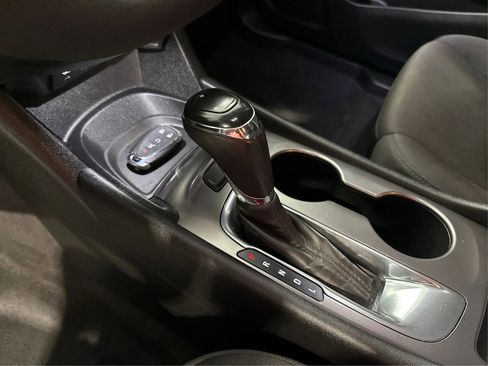 Used 2019 Chevrolet Malibu RS FWD image 21