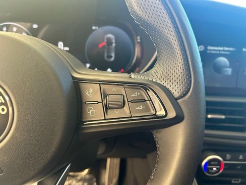 New 2024 Alfa Romeo Giulia Ti w/ Performance Driving Package image 41