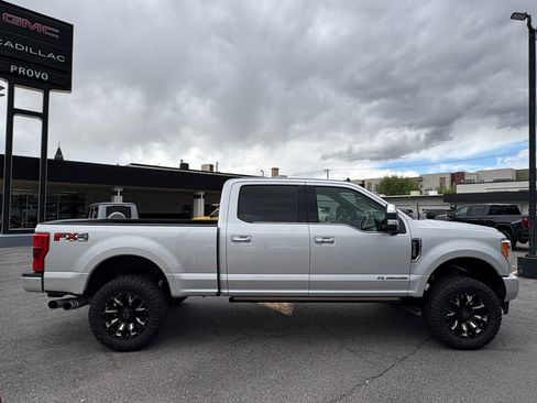 Used 2019 Ford F350 Platinum w/ Platinum Ultimate Package AWD/4WD image 3