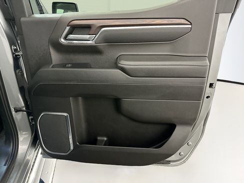 Used 2023 GMC Sierra 1500 SLT w/ SLT Premium Plus Package image 31