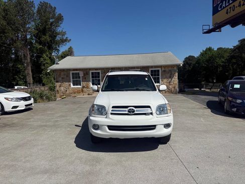 Used 2006 Toyota Sequoia SR5 image 2