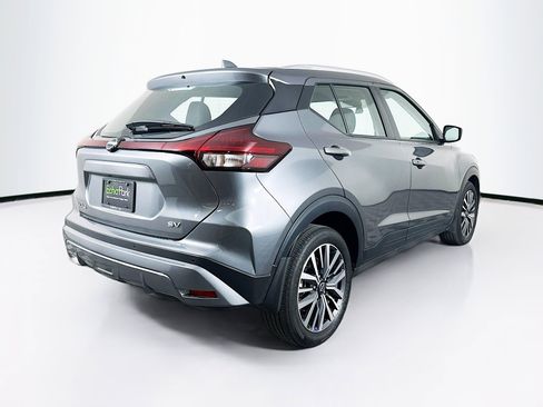 Used 2023 Nissan Kicks SV image 9