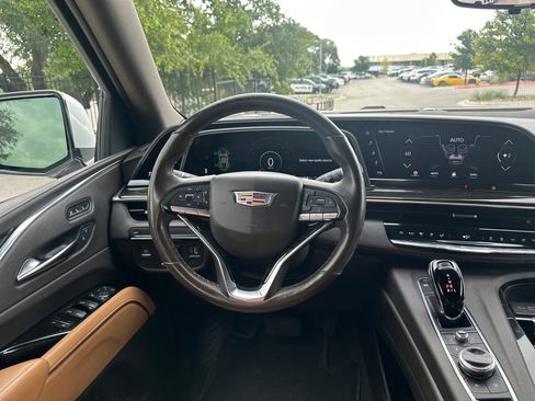 Used 2021 Cadillac Escalade ESV Sport RWD image 27