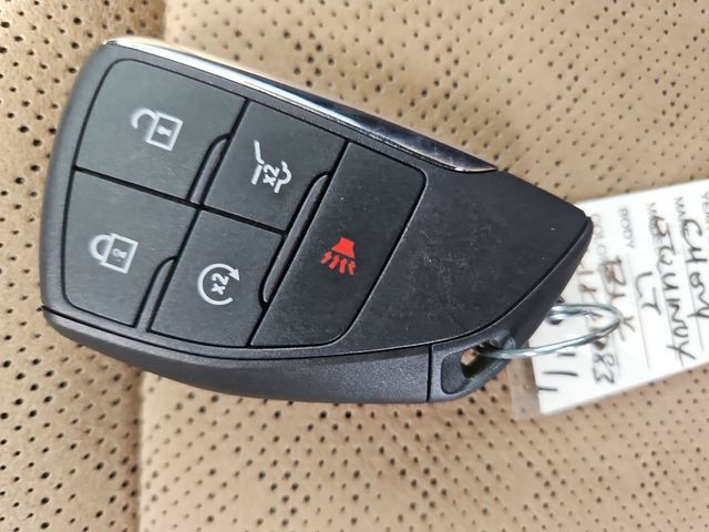 Used 2025 Chevrolet Equinox ACTIV w/ Safety and Technology Package FWD image 29