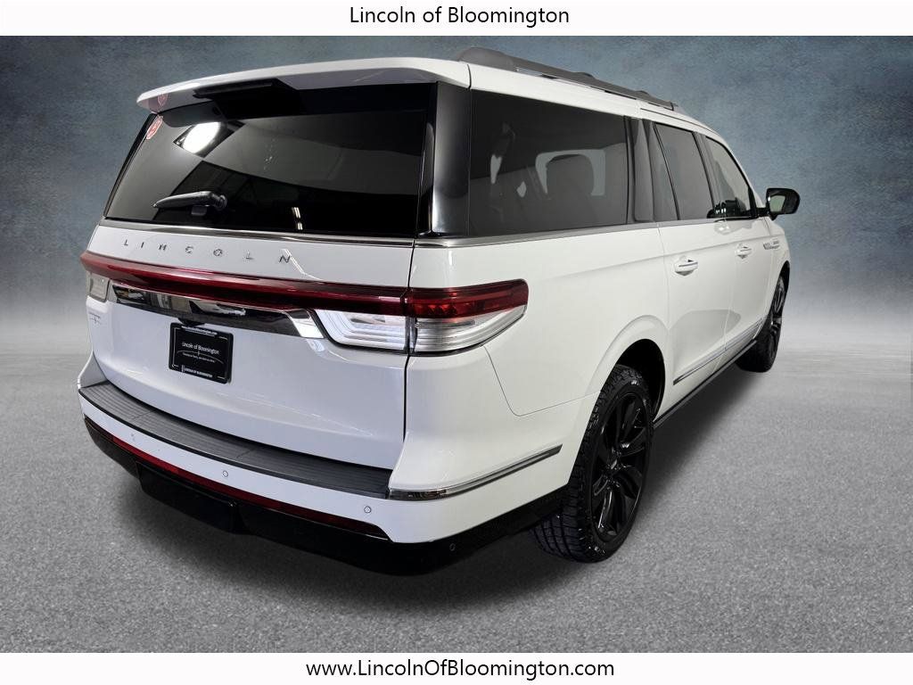 Certified 2022 Lincoln Navigator L Reserve AWD/4WD image 7
