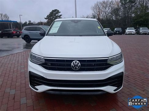 Used 2023 Volkswagen Tiguan SE R-Line image 31