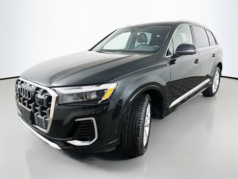 Used 2025 Audi Q7 3.0T Premium Plus AWD/4WD image 6